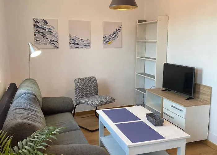 Casco Historico Con Vistas A La Ria